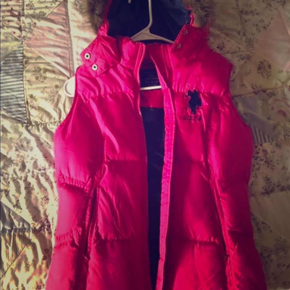 Polo vest. Brand new